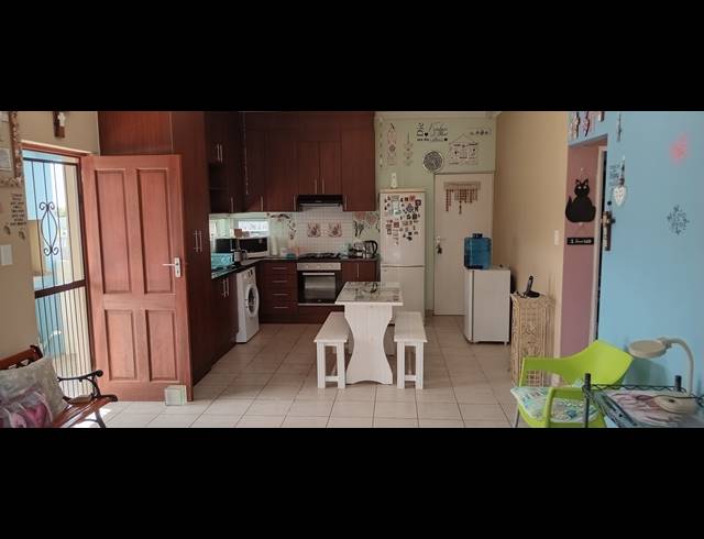 2 BEDROOM HOUSE FOR SALE IN FOUNTAINS ESTATE BUSINESS PARK